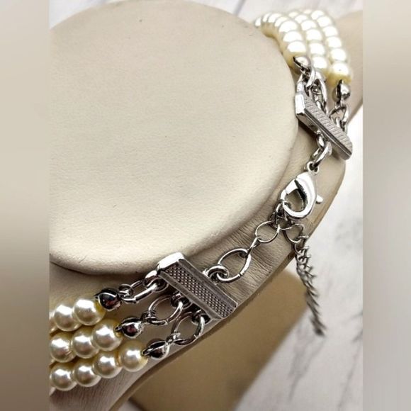 3 Strand Adjustable  Faux Pearl Necklace Choker New - Picture 9 of 11